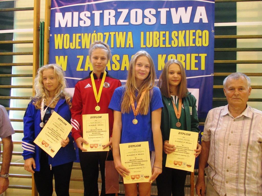 UKS TAJFUN Z MEDALAMI