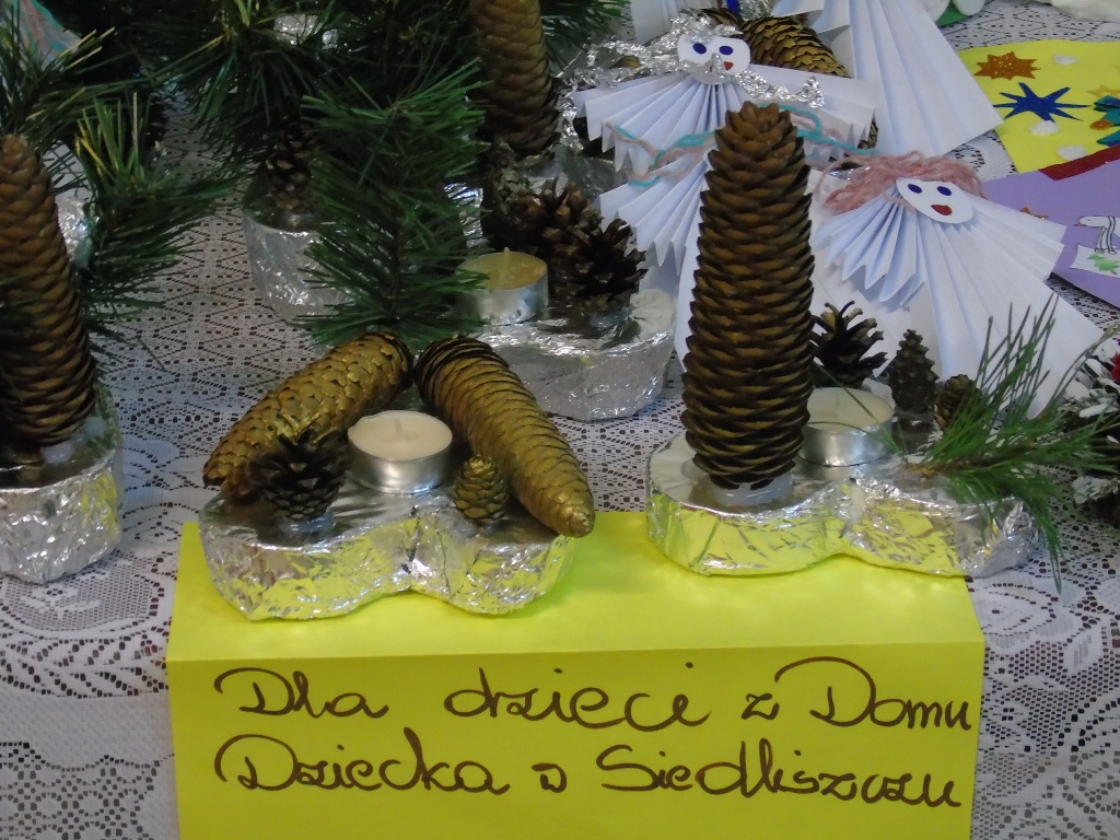 KIERMASZ BOŻONARODZENIOWY