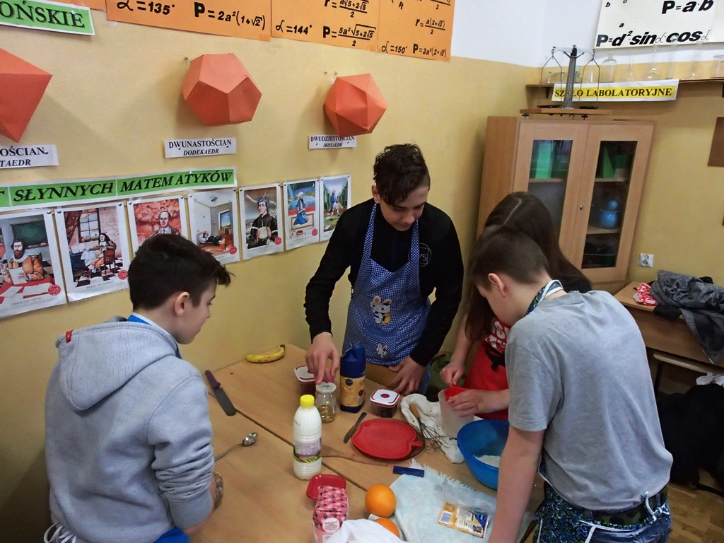 PROGRAM EDUKACYJNY „Żyj smacznie i zdrowo”