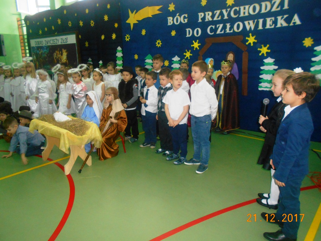 BÓG PRZYCHODZI DO CZŁOWIEKA