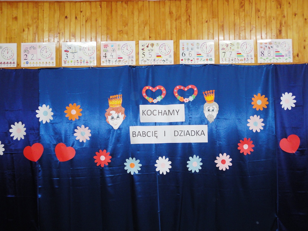 KOCHAMY BABCIĘ I DZIADKA