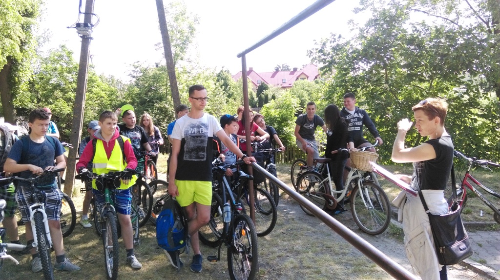 WYCIECZKA ROWEROWA ŚLADAMI „DZIENNIKÓW Z LAT WOJNY I OKPUACJI” ZBIGNIEWA WALDOWSKIEGO