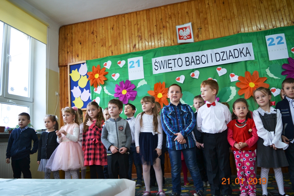ŚWIĘTO BABCI I DZIADKA