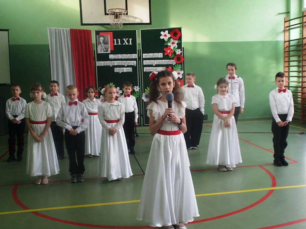 MÓWIĘ O TOBIE Z DUMĄ, ŚPIEWAM O TOBIE GŁOŚNO, KOCHANA POLSKO!